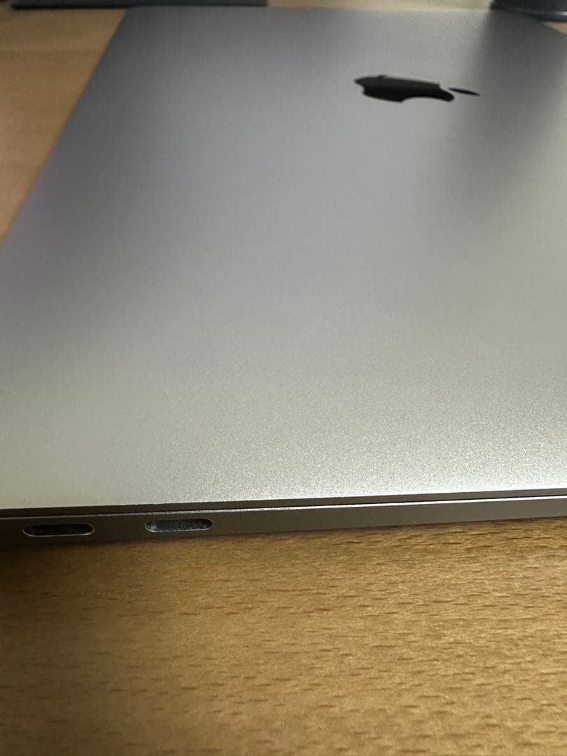 MacBook Air M1 13インチ 8GB 256GB 純正充電器付