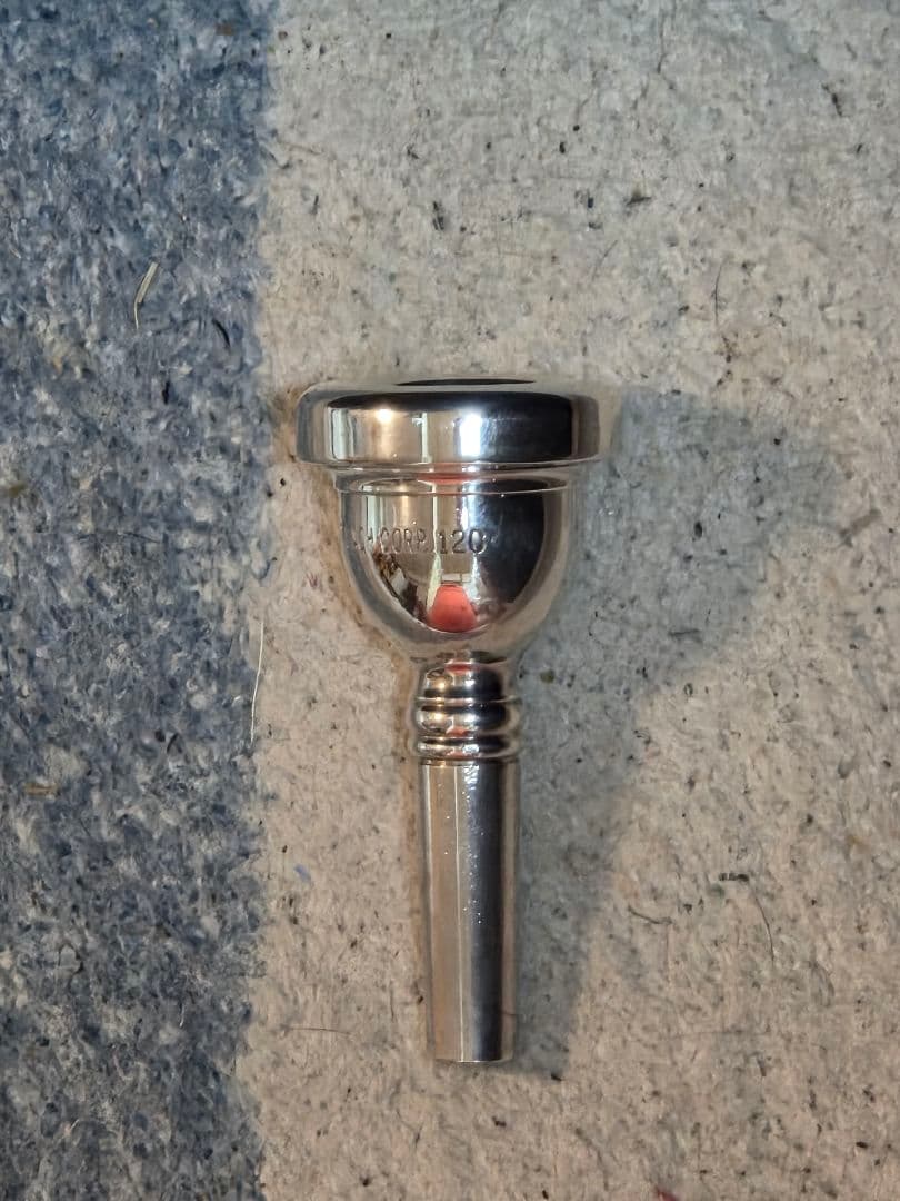 ☆希少　トロンボーンマウスピース BACH CORP 12C☆