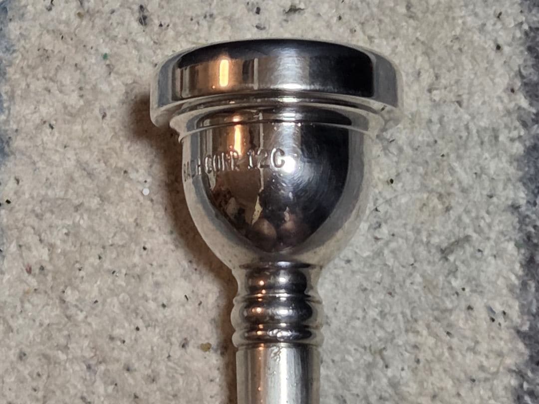 ☆希少　トロンボーンマウスピース BACH CORP 12C☆