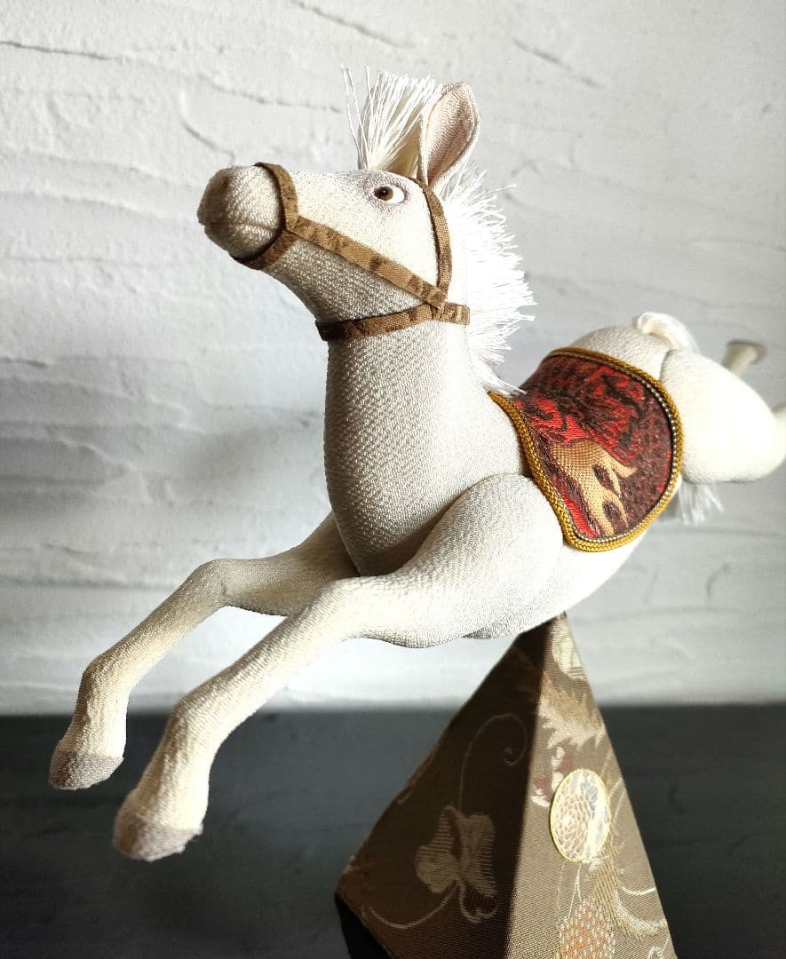 創作人形　午　干支　お正月飾り　縮緬　オブジェ　一点物