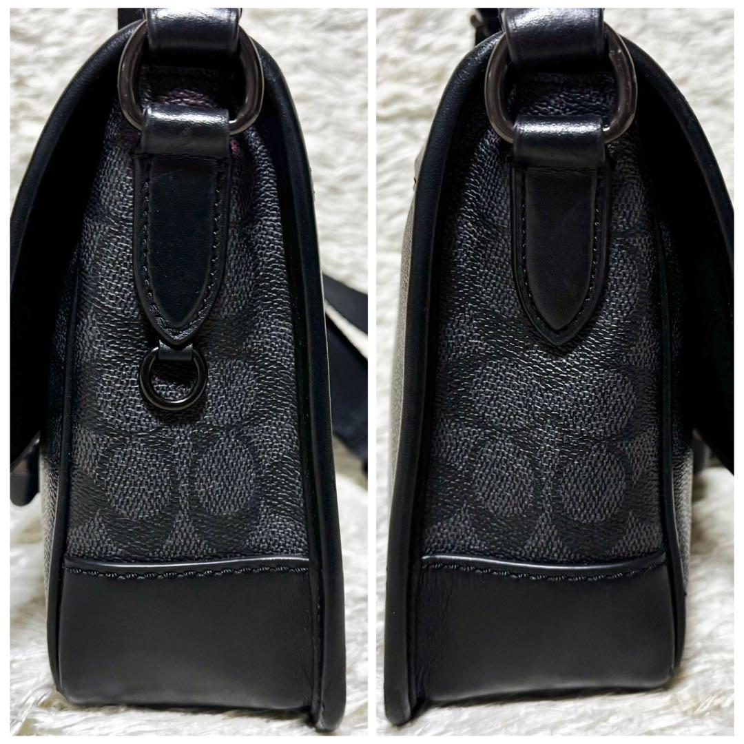 現行　コーチ　リーグ　メッセンジャーバッグ　斜め掛け　シグネチャー　ショルダー