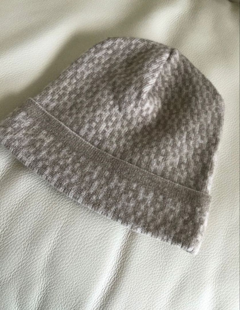 HERMÈS ベージュ ニット帽