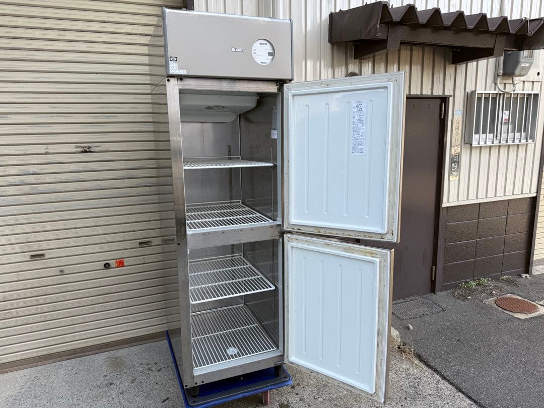 大和冷機　ダイワ　業務用　縦型冷蔵庫　１００V　厨房　飲食店　２３１CD-EC