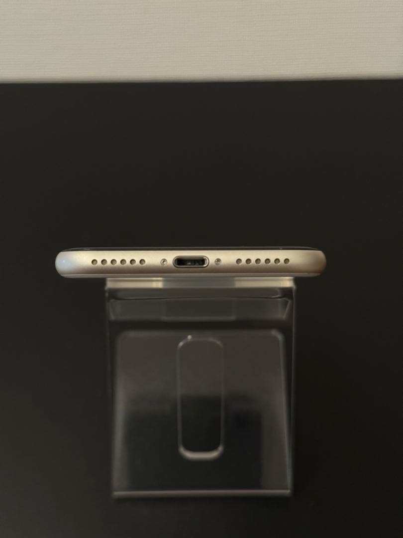 極美品 256GB Apple iPhone SE 3 ホワイト　日本版