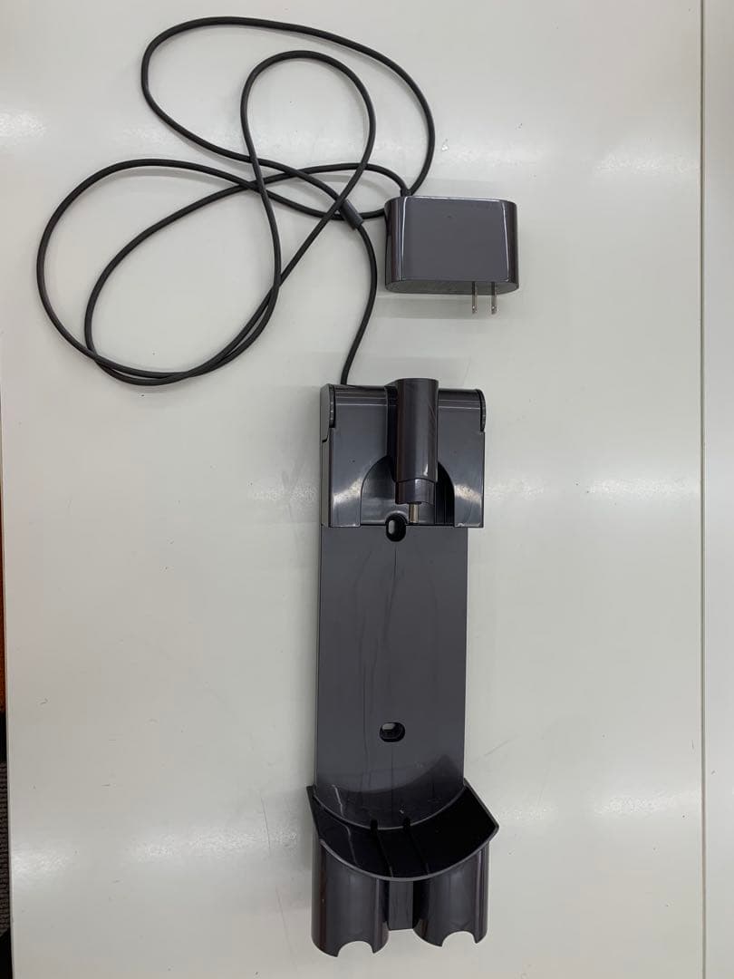 Dyson V8 コードレス掃除機 「V8 Slim Fluffy」 SV10K