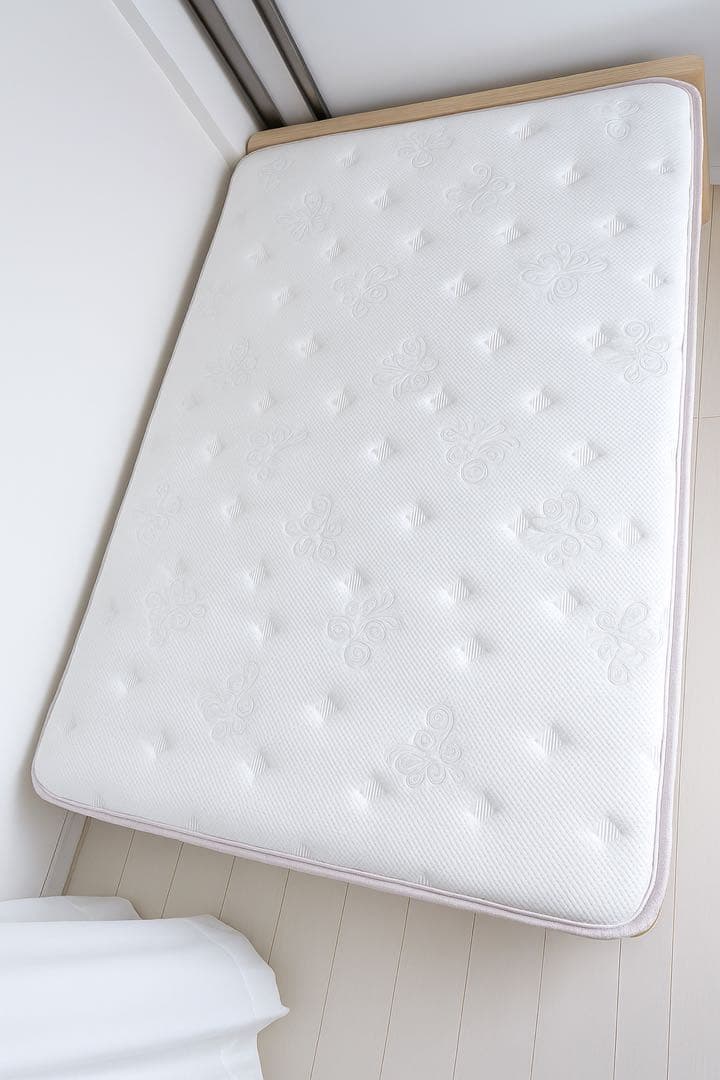 日本ベッド シルキーパフ11317 ダブル｜短期使用 美品 高級ホテル仕様