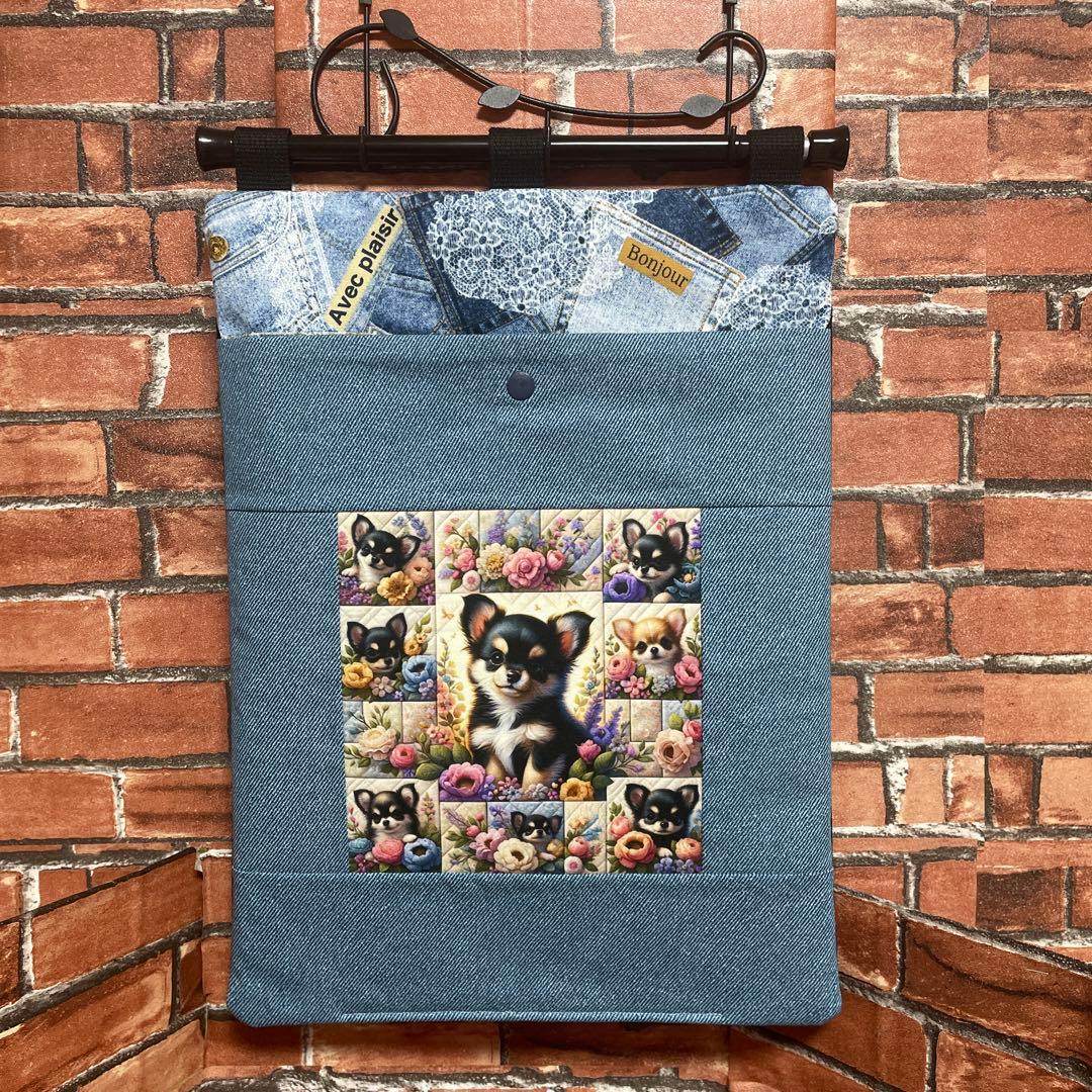 肩掛けバック　ランチバッグ　壁掛け小物入れ　チワワ　パネル生地