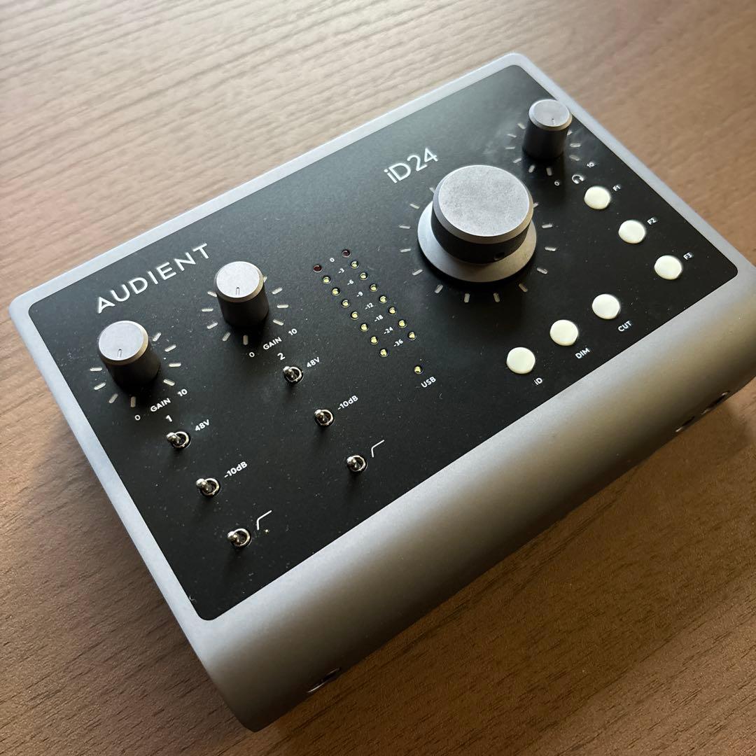 菩*薩様 AUDIENT iD24 オーディオインターフェイス