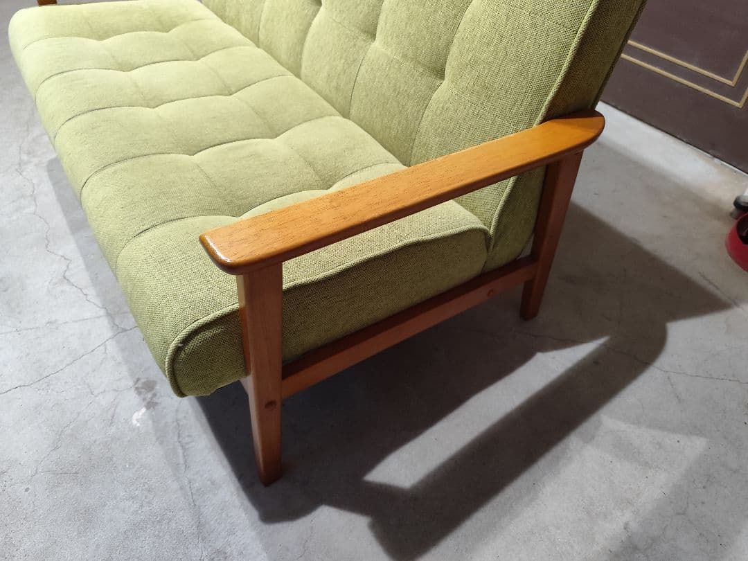 ミッドセンチュリー風 緑色ソファ