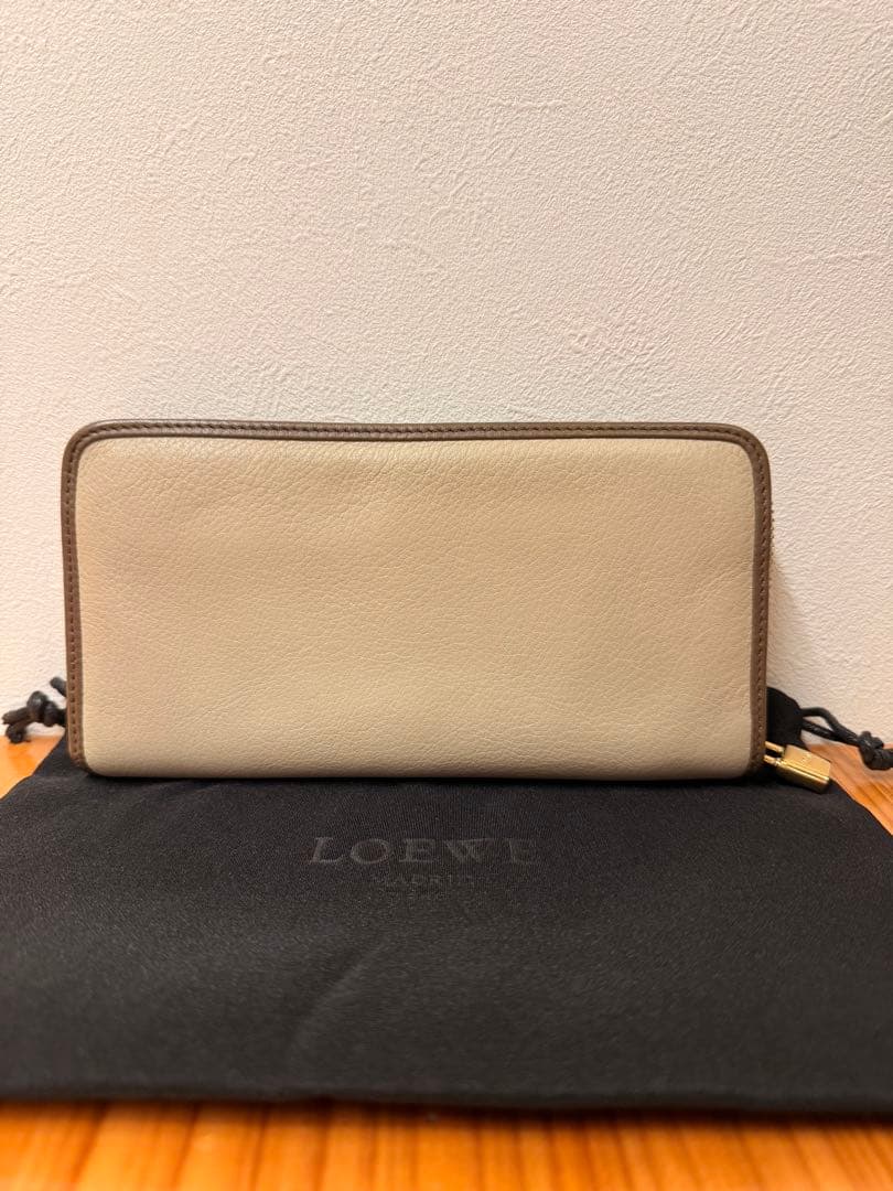 【極美品】LOEWE ロエベ AMAZONA アマソナ ラウンドファスナー