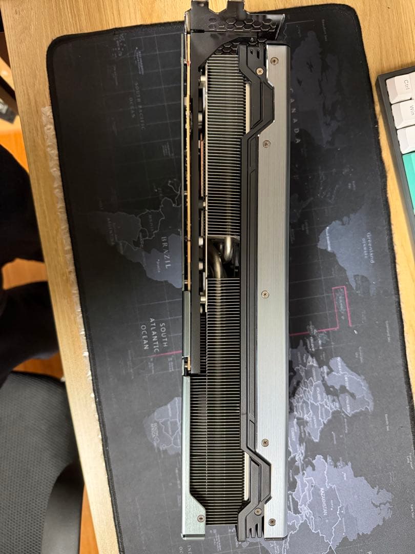 GeForce RTX 4090 Game Rock 本体のみ