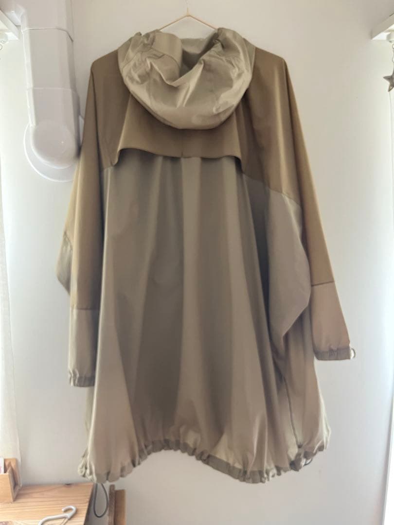 あ*ん様 ノースフェイス タグアンポンチョ