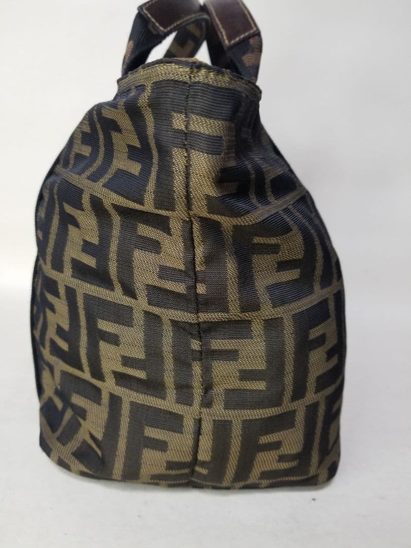 ヴィンテージ フェンディ FFモノグラム ジッピーハンドバッグ（ブラウン）