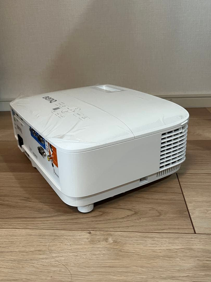 BENQ プロジェクター 本体 ホワイト