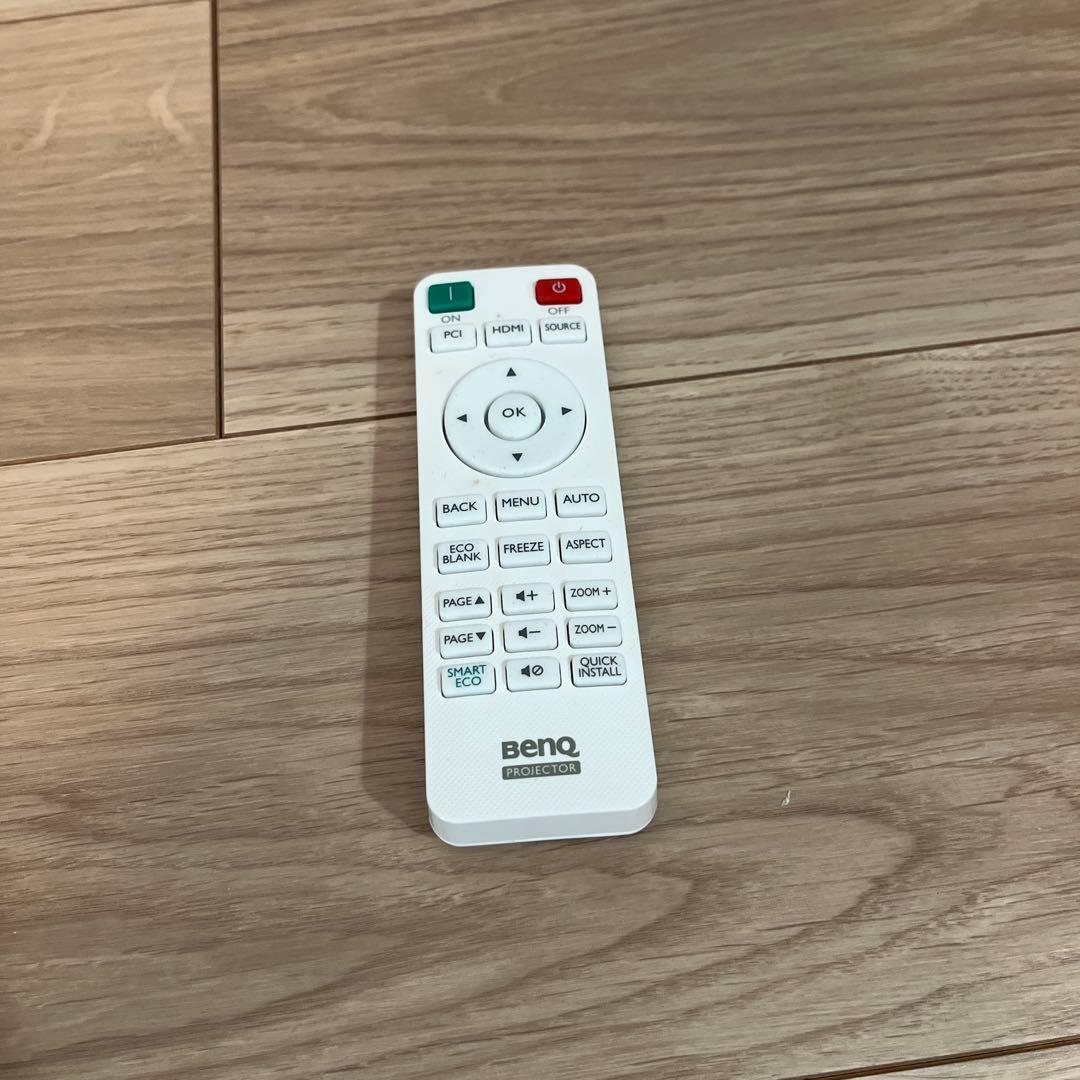 BENQ プロジェクター 本体 ホワイト