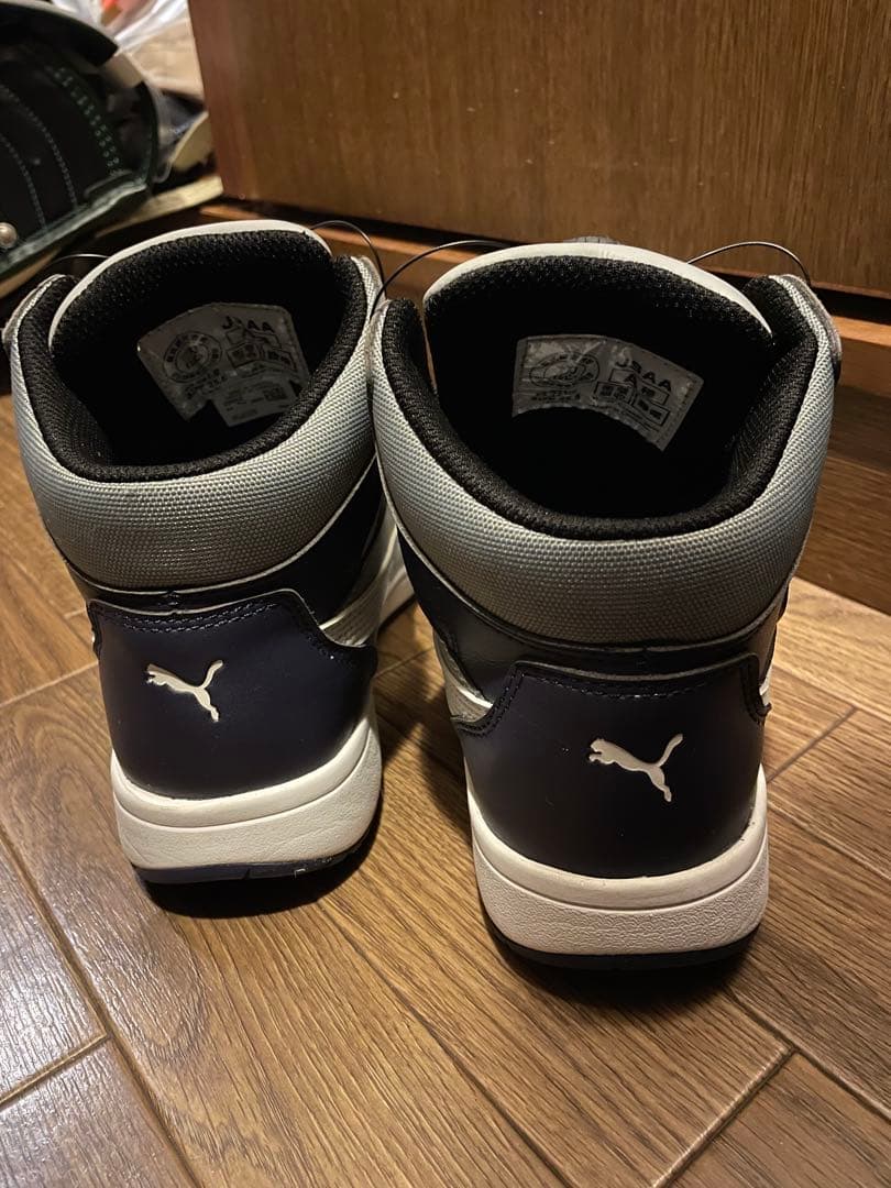 上*也様 PUMA 安全靴 フロントコート ディスクミッド グレー/ネイビー