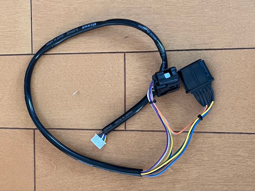 スバル系　PIVOT スロットルコントローラー 本体＋ハーネスセット