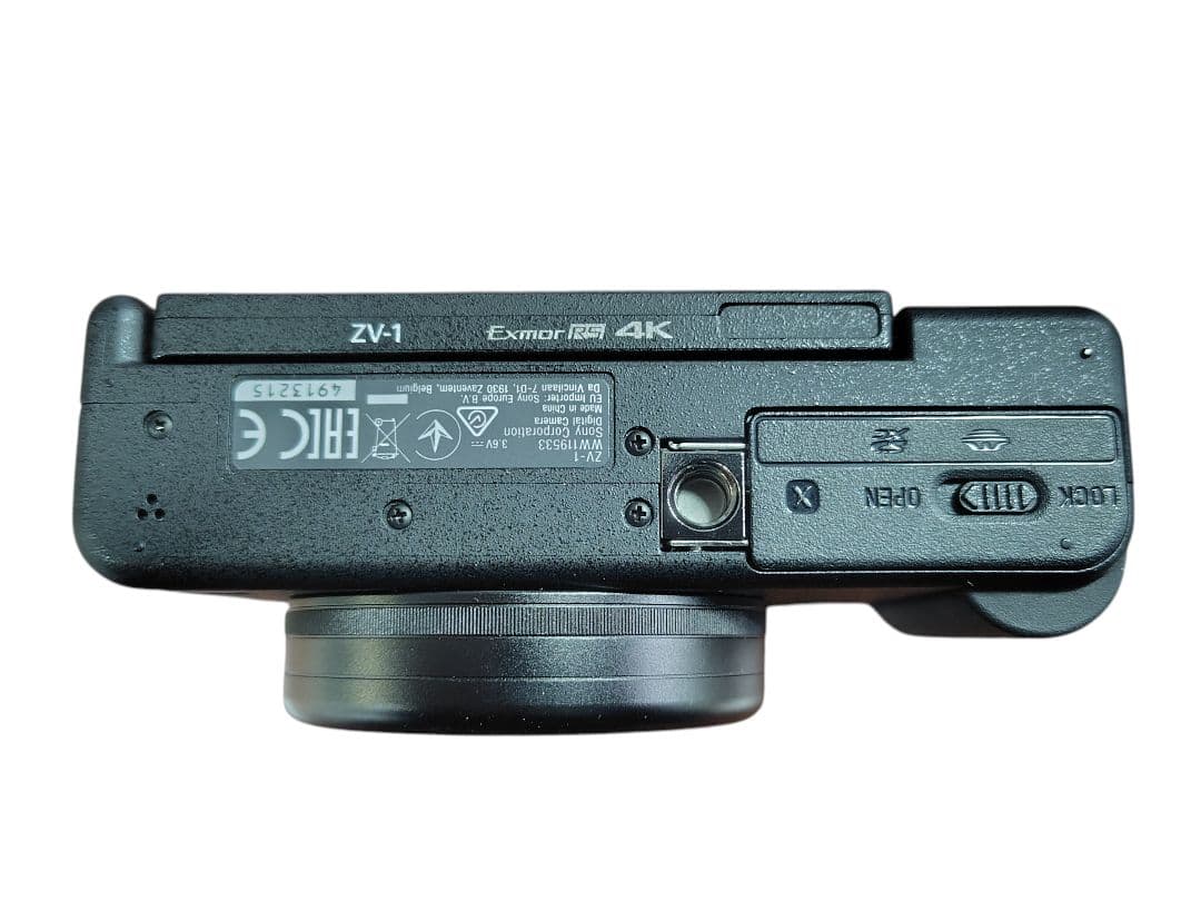 □SONY ZV-1 デジタルカメラ スタンド付き ※海外版