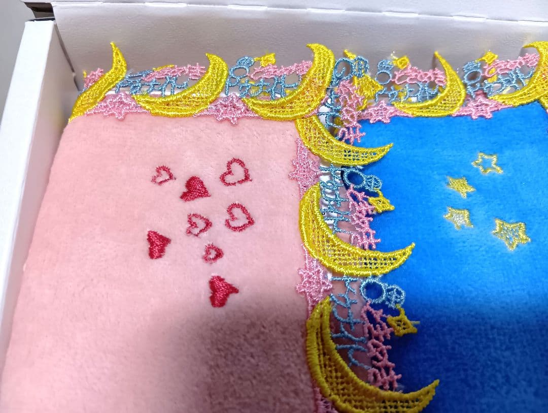 M*3様 【新品未使用】　ときめきトゥナイト　近沢レース店　タオルハンカチ　3色