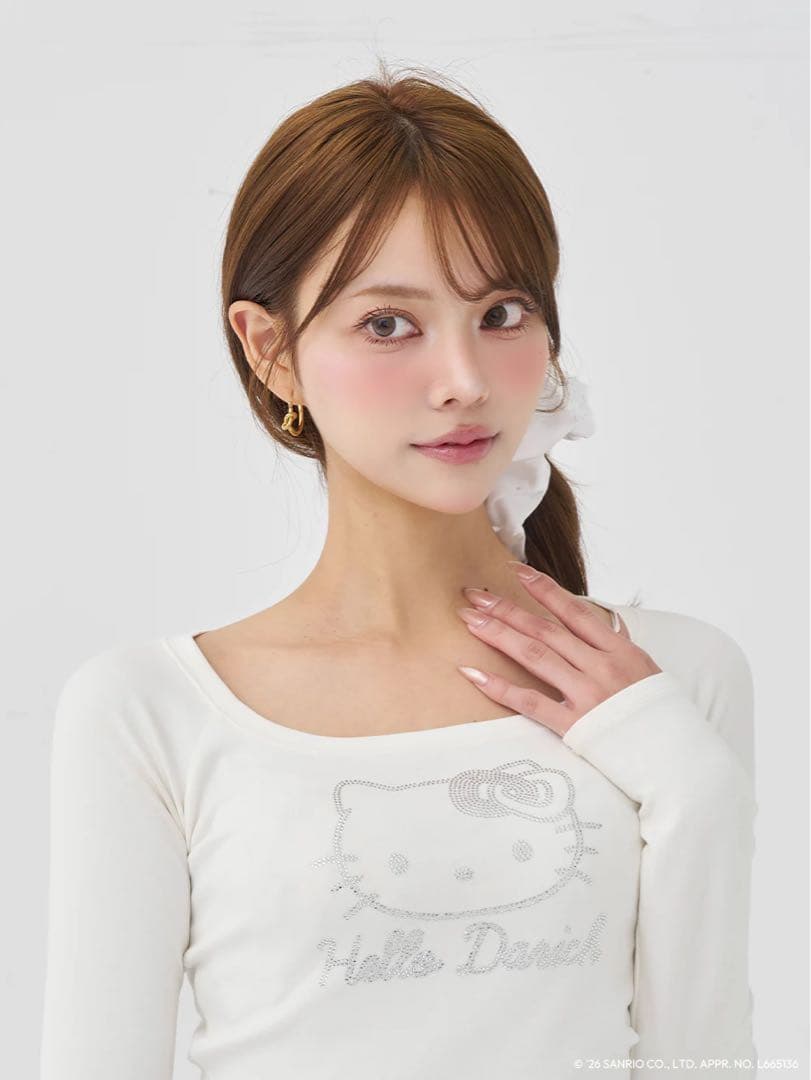 新品タグ付き ダーリッチ Hello DarichコンパクトロングTシャツ 白