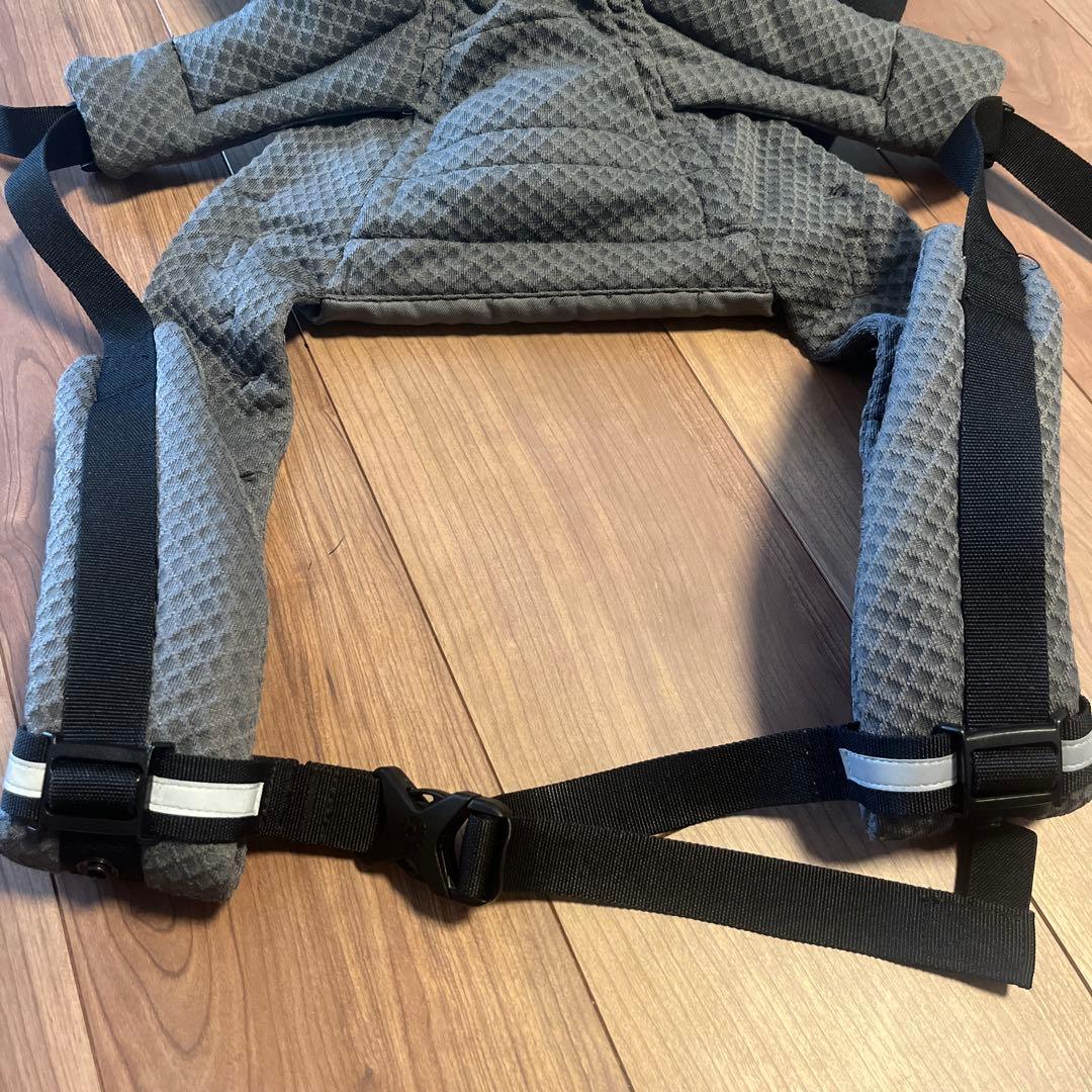 エルゴベビー OMNI Breeze（オムニ ブリーズ）グラファイトグレー