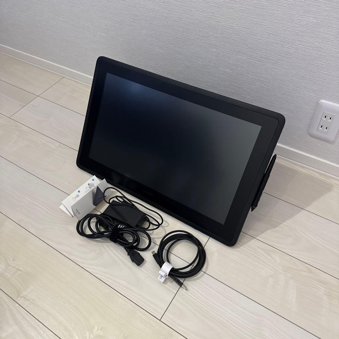 Wacom Cintic22 液晶ペンタブレット