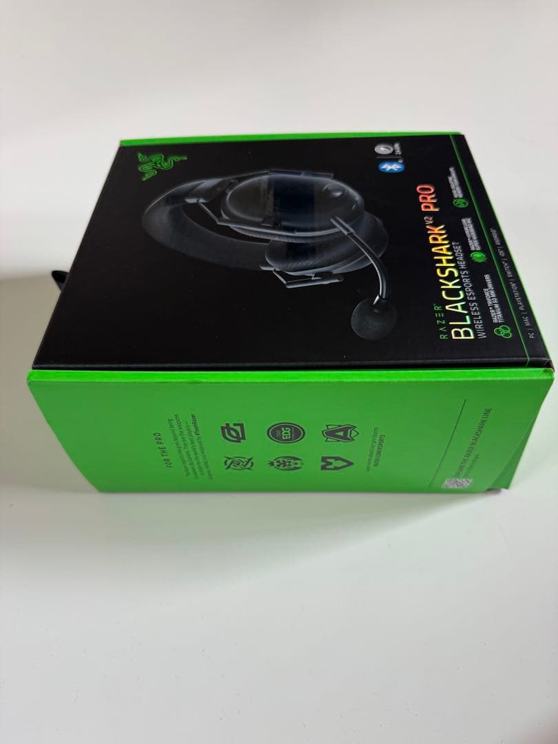 Razer BLACKSHARK V2 PRO ワイヤレスヘッドセット