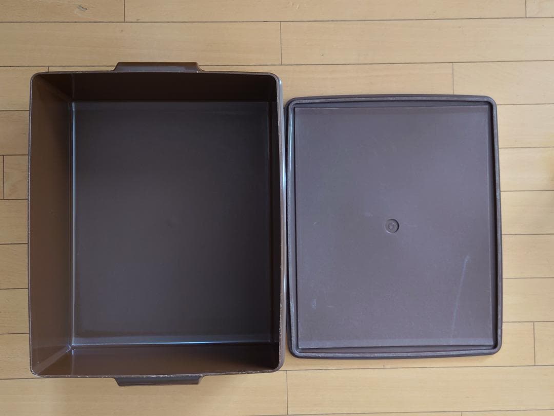 Ouioui　 タッパーウェア スーパーケース ブラウン4個ブラック3個