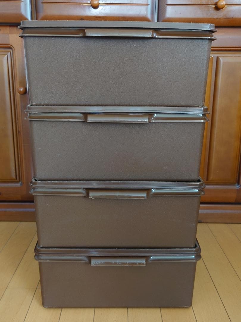 Ouioui　 タッパーウェア スーパーケース ブラウン4個ブラック3個