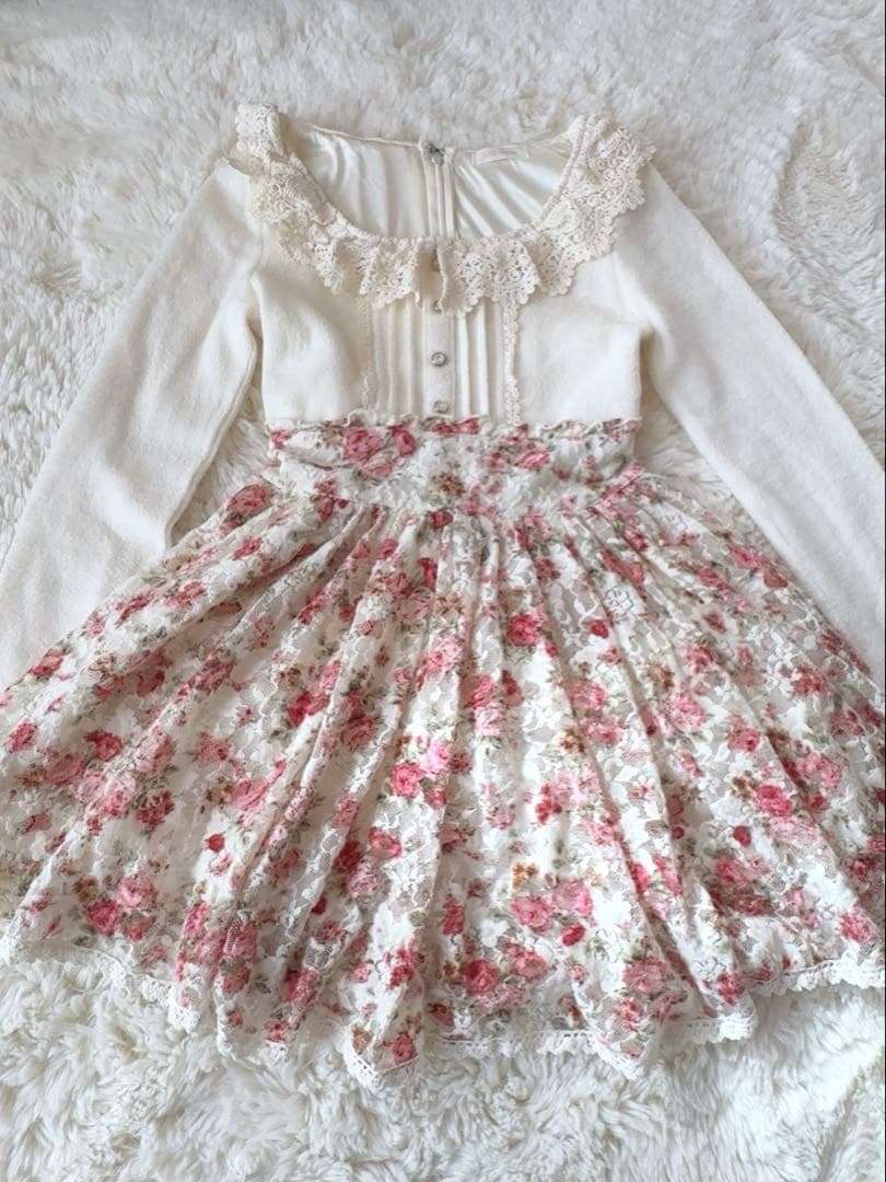 値下げ　希少　 LIZLISA 花柄パワネワンピース