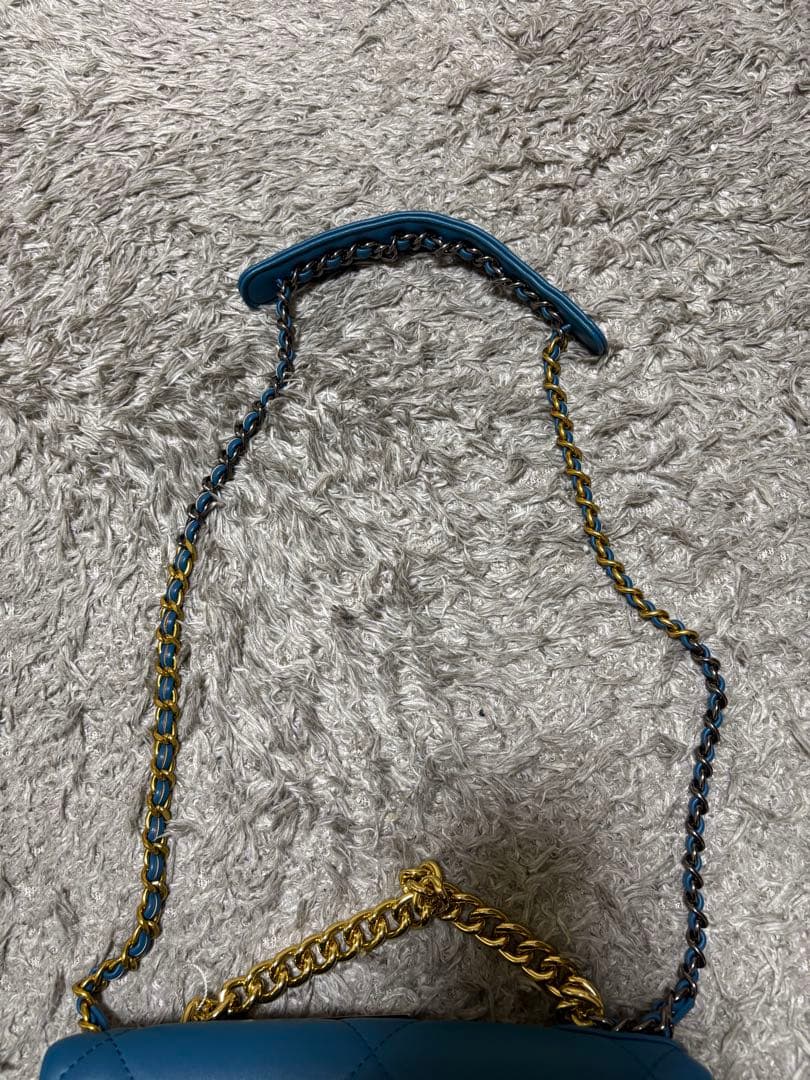 もも　 ④シャネル　ブルー　チェーンバッグ　ノベルティ