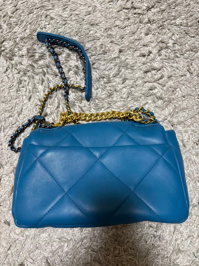 もも　 ④シャネル　ブルー　チェーンバッグ　ノベルティ