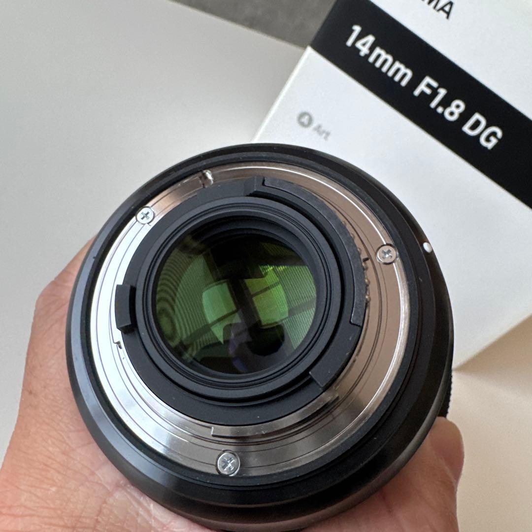 (修理済み)SIGMA 14mm F1.8 DG Art レンズ　ニコン
