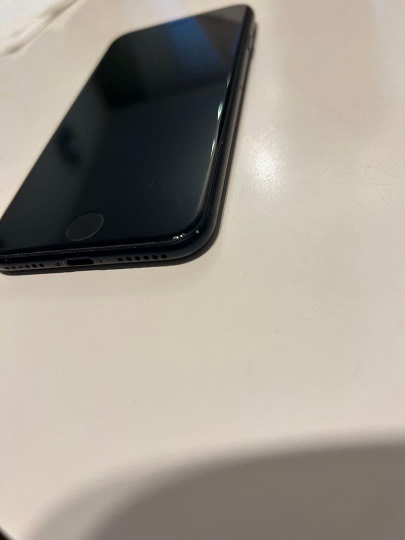 iPhone SE 第3世代 64GB SIMフリー ミッドナイト（黒系）