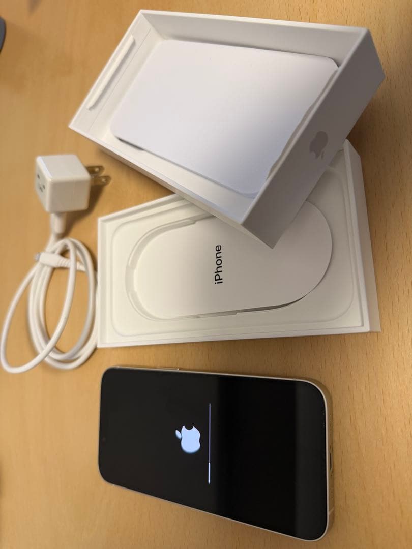 【美品・SIMフリー】iPhone 13 128GB シルバー｜初期化済