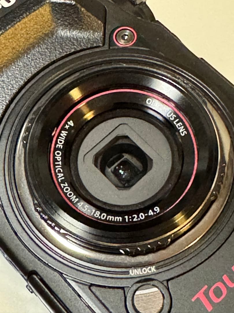 OLYMPUS Tough TG5　レッド　小傷あり