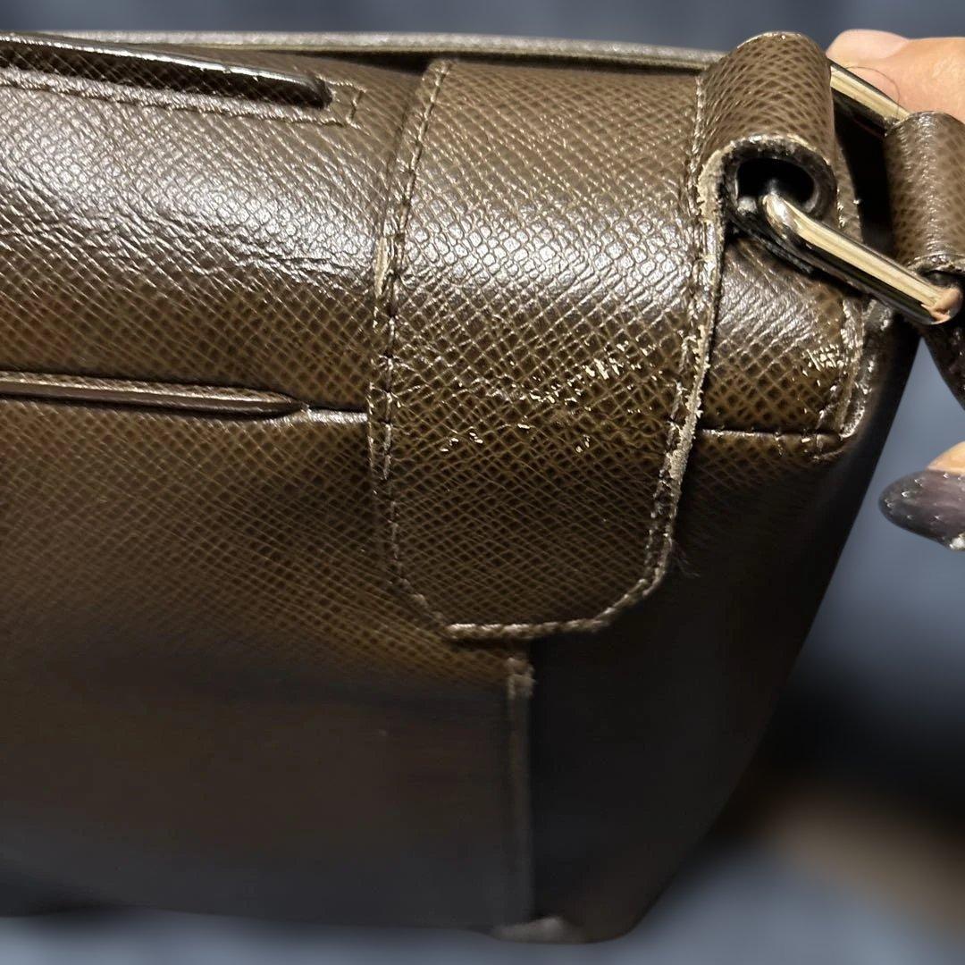 ルイヴィトン ロマン PM タイガ ショルダーバッグ M32852