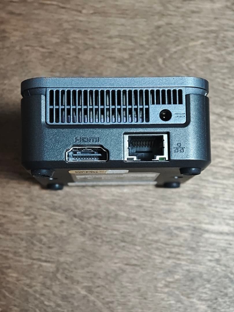 超小型デスクトップパソコン LIVA Q2 N4100