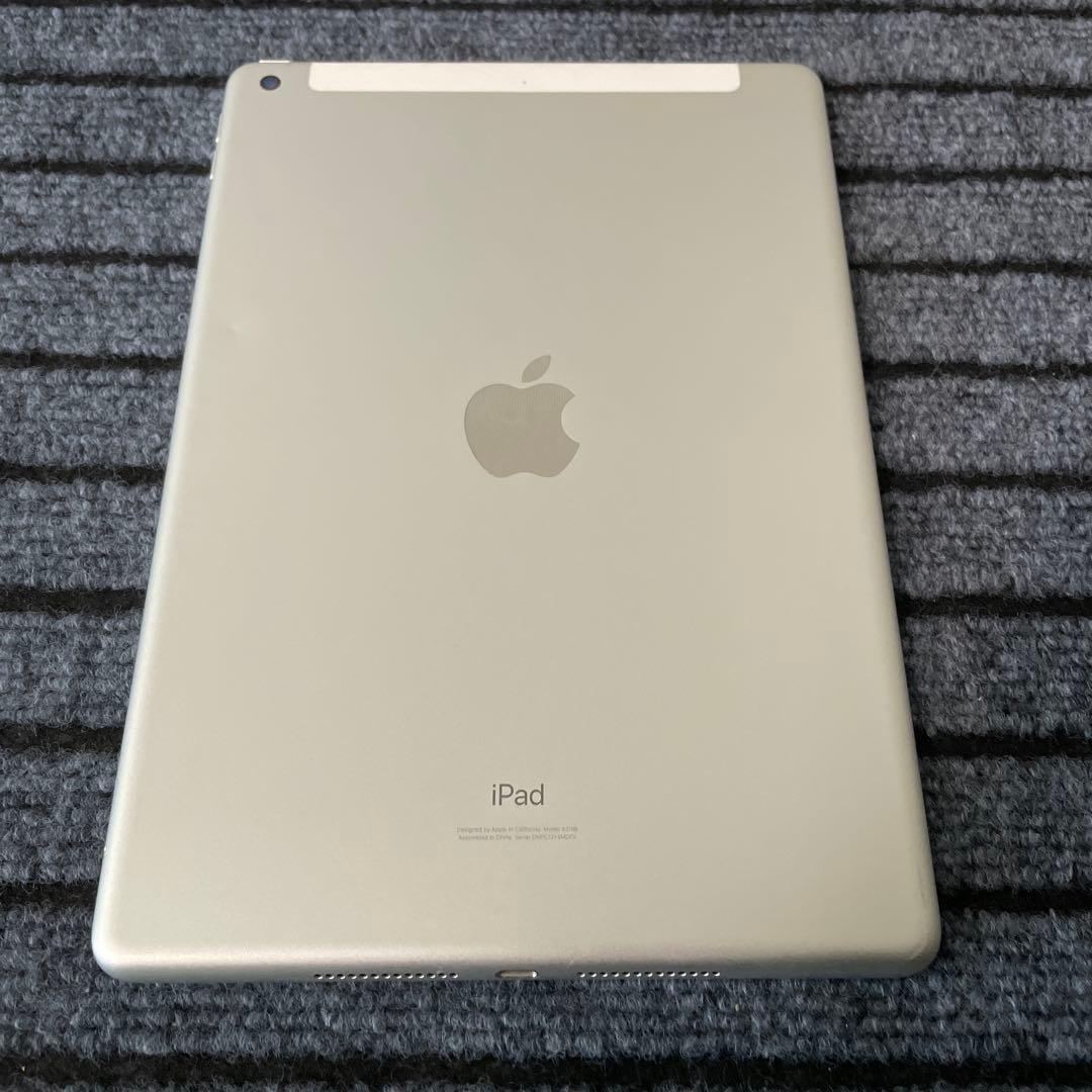 100 iPad 7世代 32GB SIMフリー シルバー