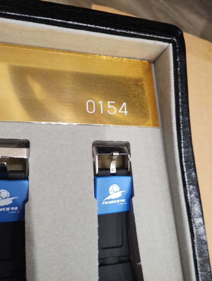 未使用美品！FIFAワールドカップ1998時計セット 全32本限No.0154