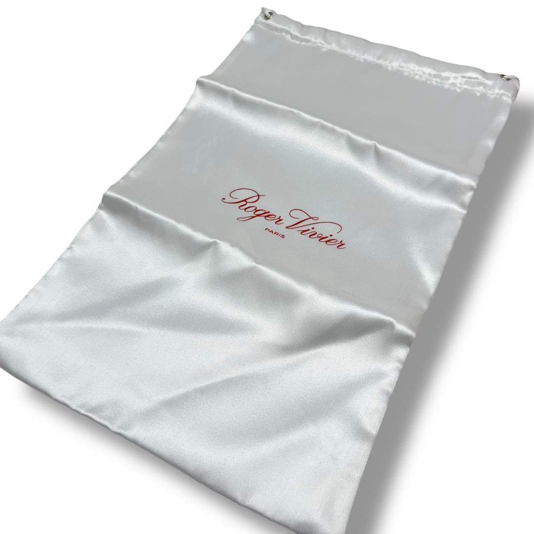 未使用■Roger Vivier【25.0】エナメル フラット パンプス 黒