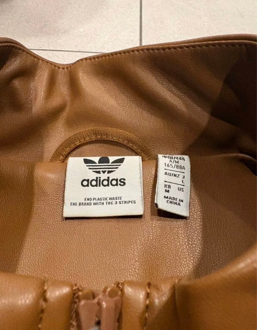 【美品】adidasオリジナル　フェイクレザージャケット　ブラウン　Lサイズ