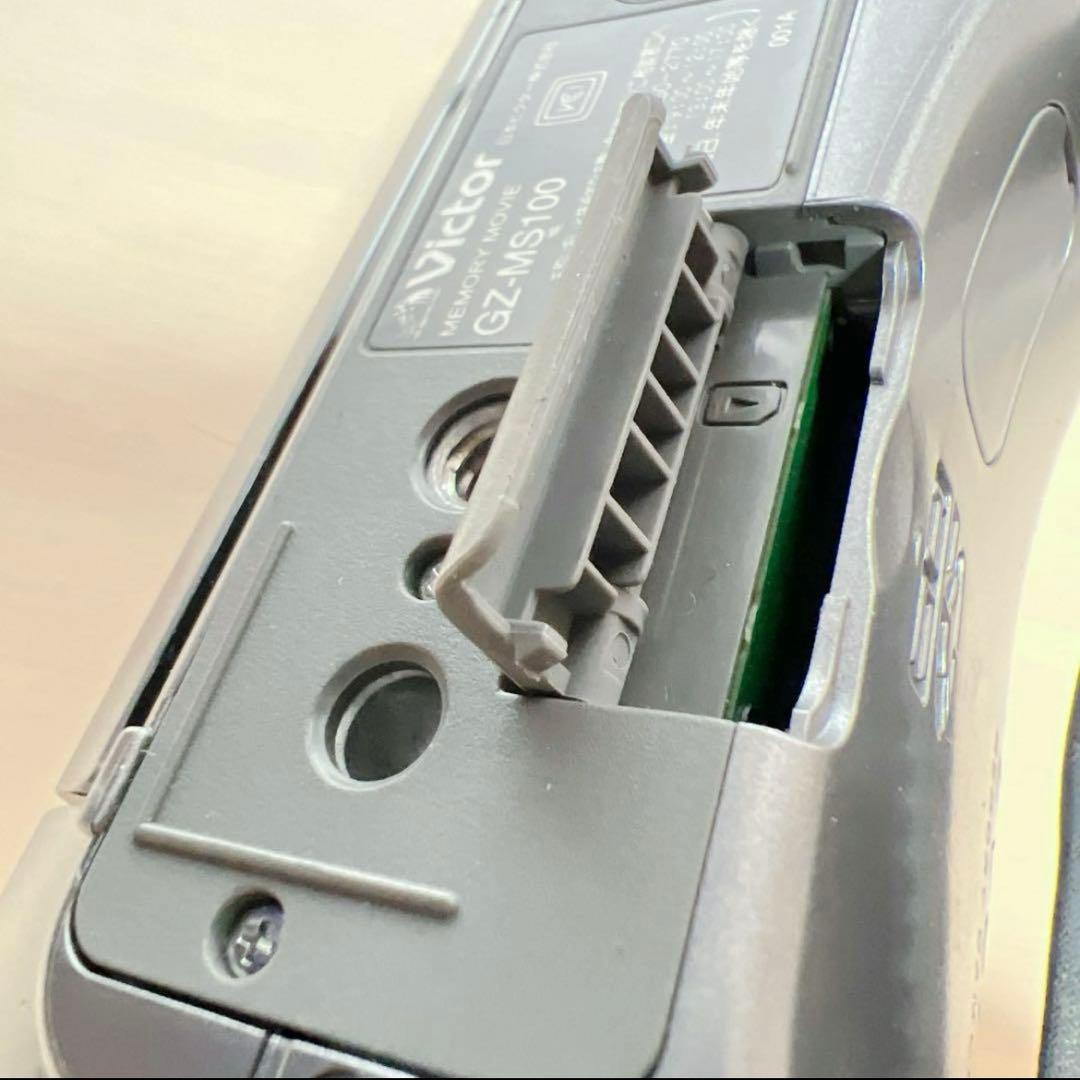 Victor ビクター ビデオカメラ　GZ-MS100 Everio