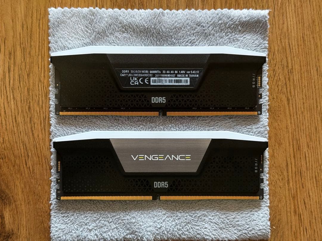 メモリー Corsair DDR5 6400 16*2 32GB