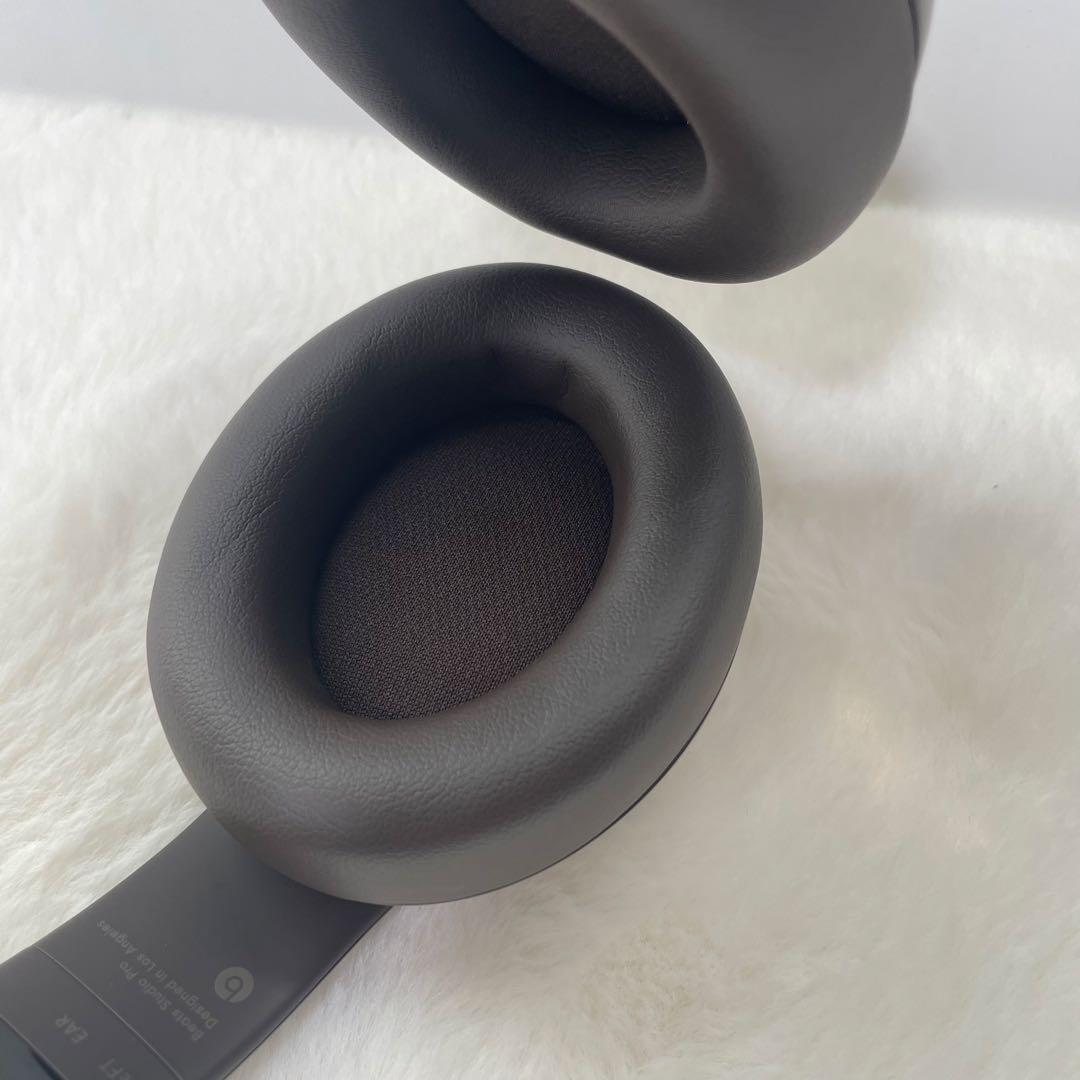美品　Beats Studio Pro ワイヤレスヘッドフォン ディープブラウン