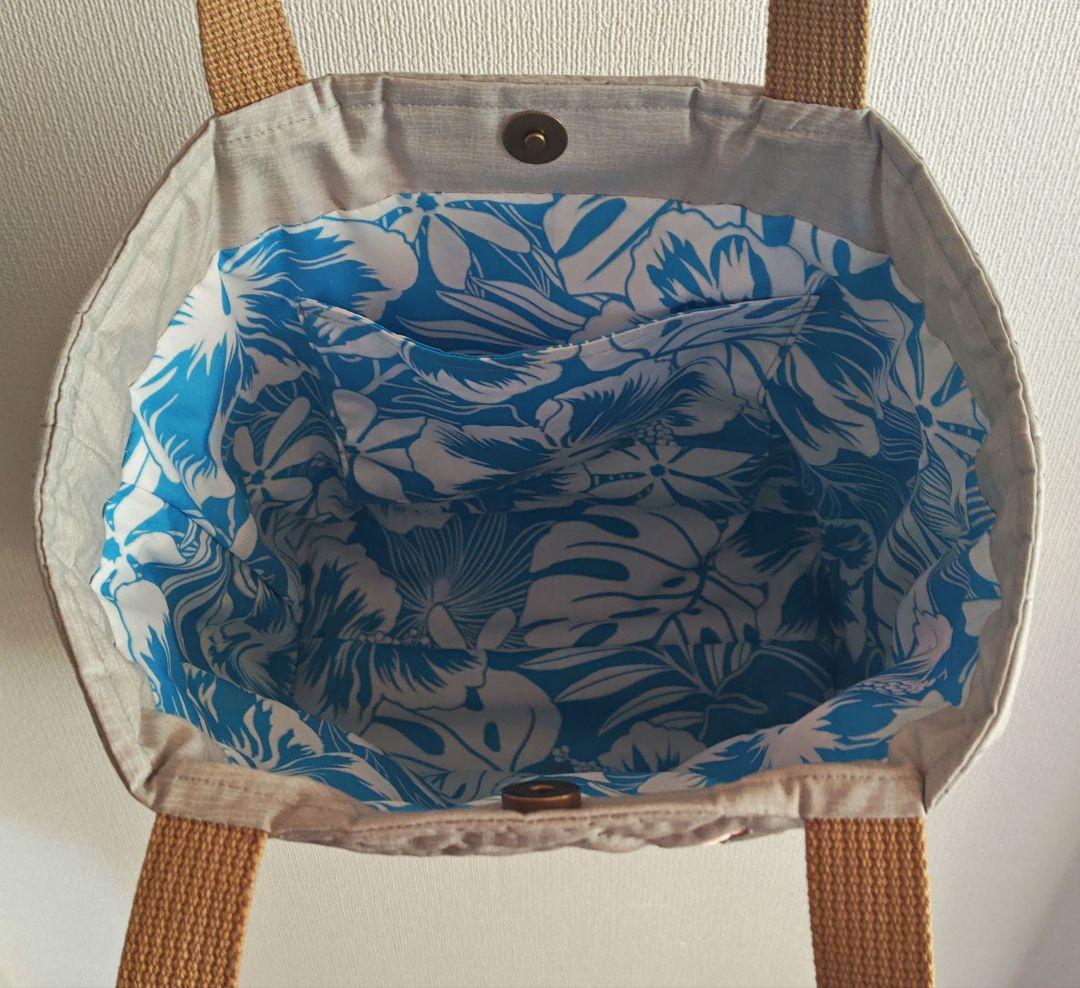 フラワー！ハンドメイド　ハワイアンキルトバッグ　（シクラメン）