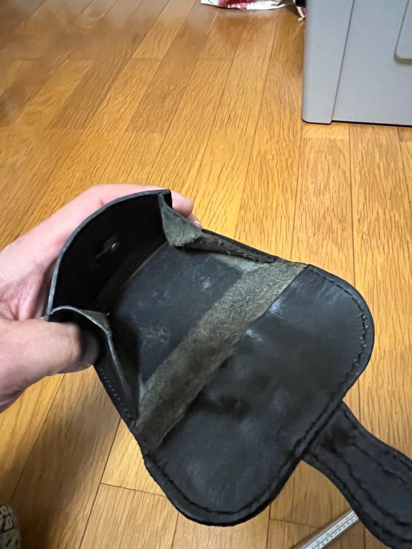 ゴールドキッド　ハンドメイドレザー財布