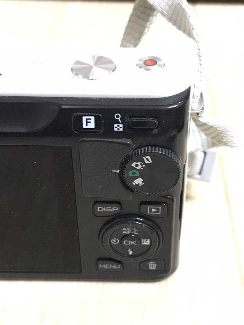 ニコン　1 J1 ボディ　動作品　難あり