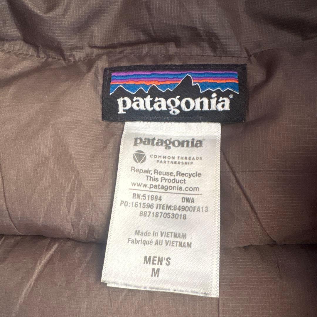 Patagonia ハイロフトダウンフーディ