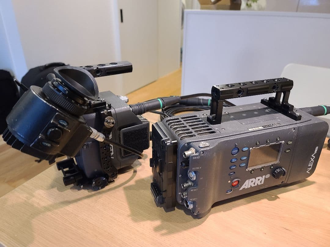 ARRI Alexa M（SxSカード 128gb + カードリーダー付）